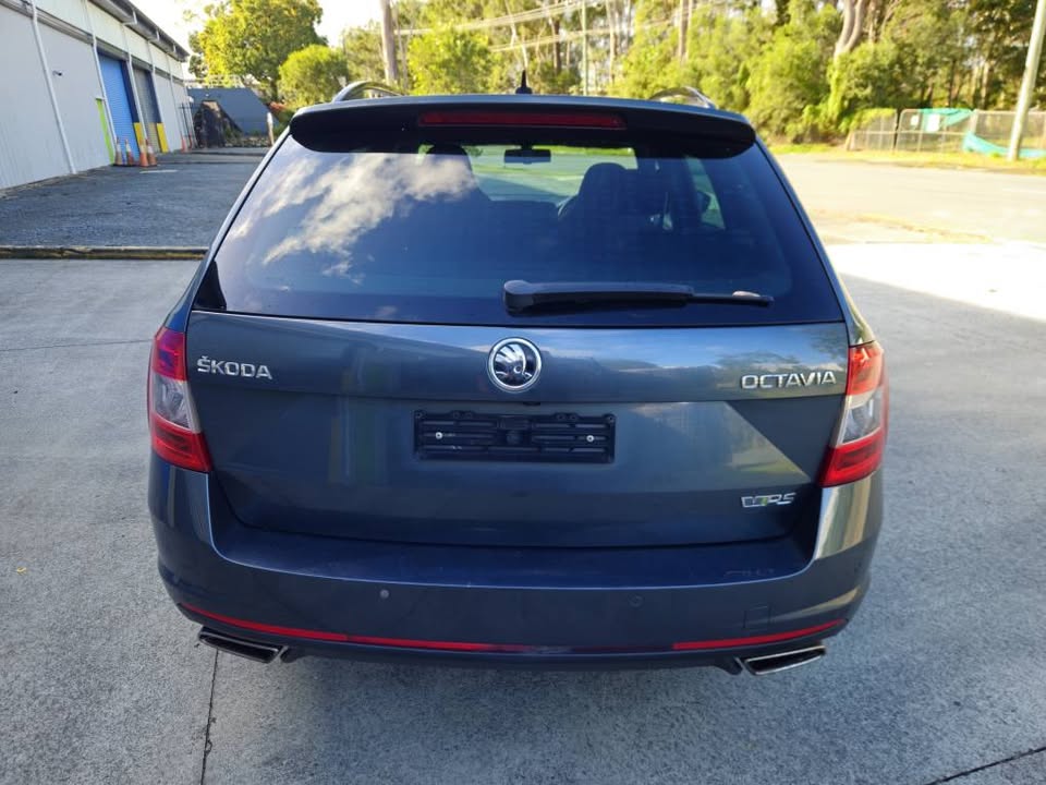 2015 skoda 8.jpg